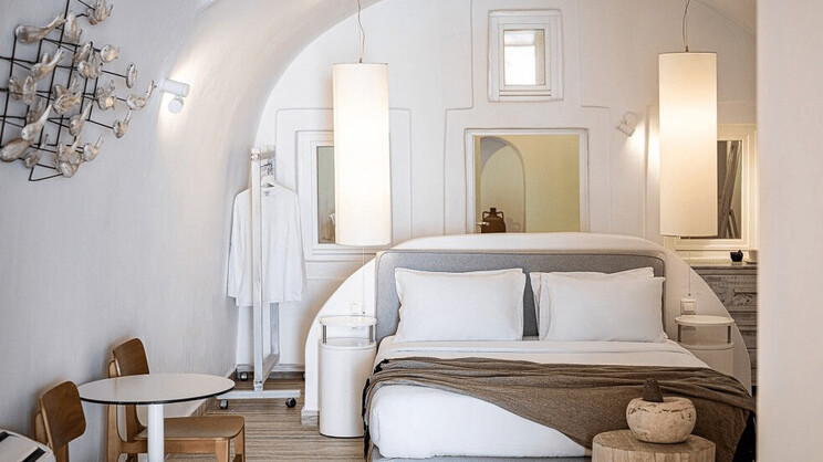 Cave Suite with Indoor Hot Tub